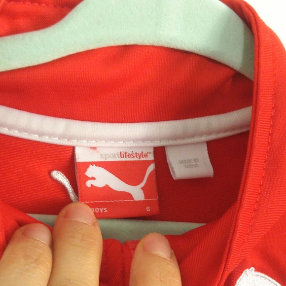 EUC Puma Boys Active Top | Training Sweatshirt - Picture 3 of 3